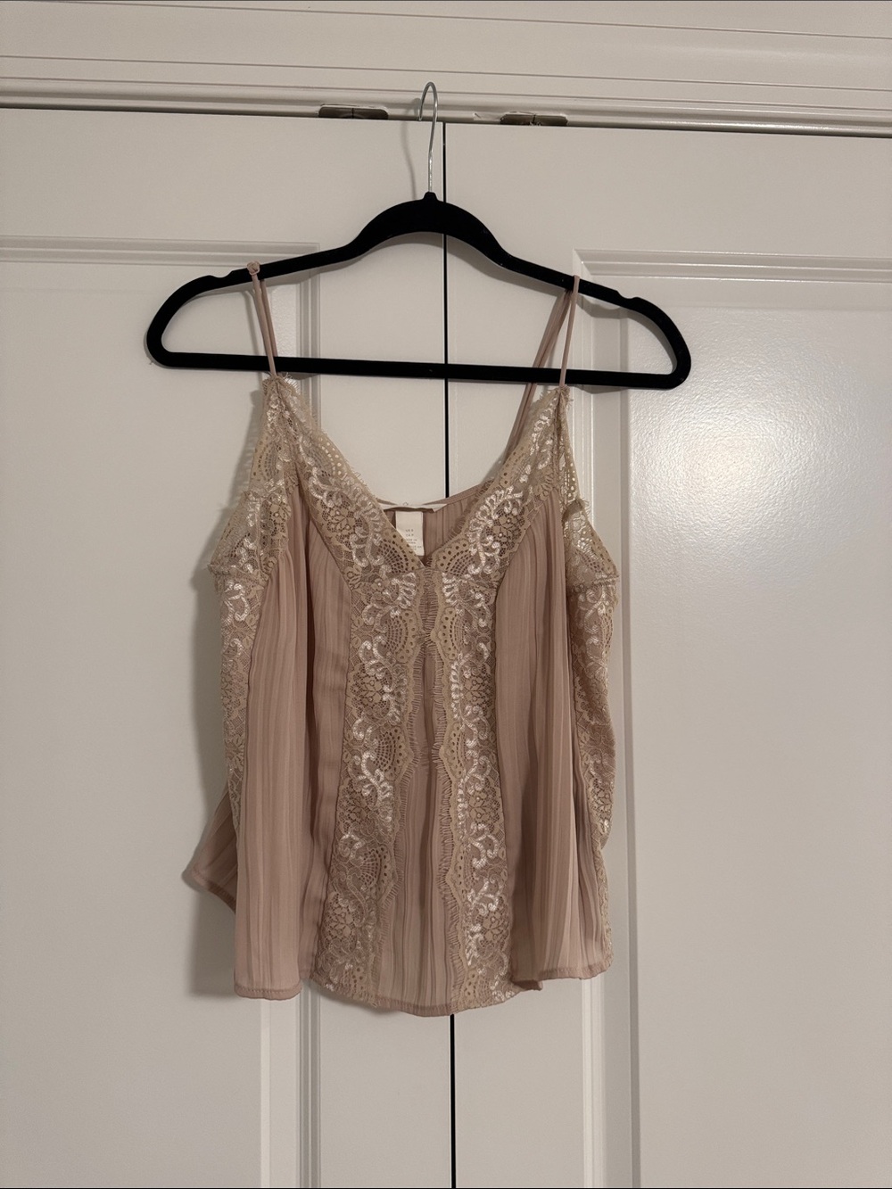 HM Lace-Trim Pleated Spaghetti Strap Top in Blush